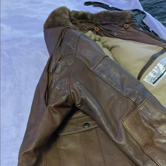 Brown Leather Bomber Jacket with Fleece Collar - Picture 4 of 16